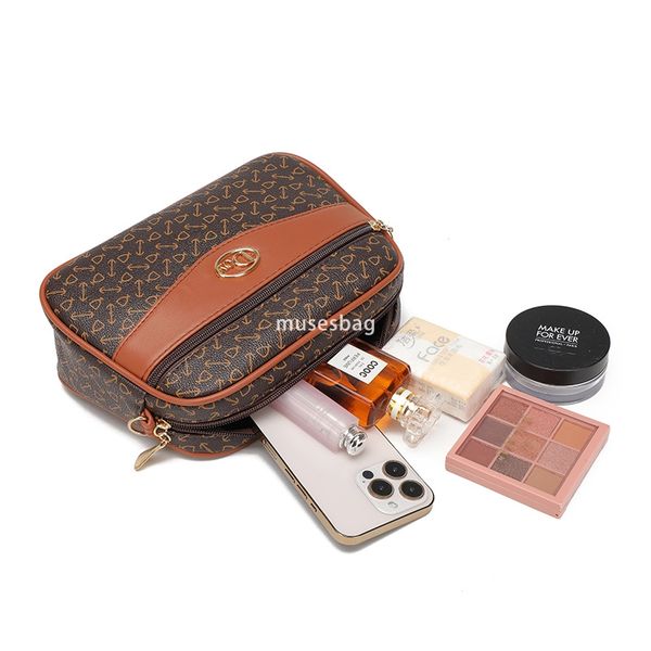 Designer Women's High Quality Elegant Fashionable Large Capacity Crossbody Bag Classic Advanced Fashionable Versatile and Practical Shoulder Bag, Bone
Designer Women's High Quality Elegant Fashionable Large Capacity Crossbody Bag Classic Advanced Fashionable Versatile and Practical Shoulder Bag, Bone