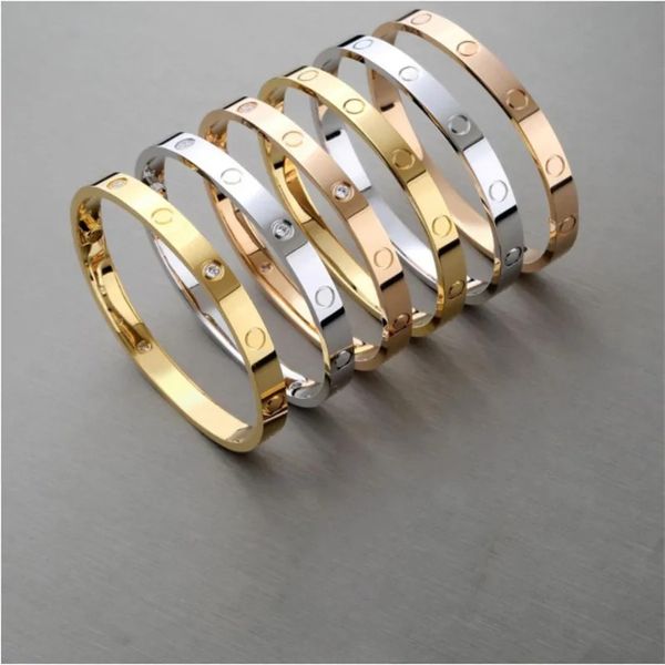 Designer titanium steel Luxury bracelets Classic mens and womens 18K rose gold fashion popular do not fade color fashion bangle trend Wholesale high quality
Designer titanium steel Luxury bracelets Classic mens and womens 18K rose gold fashion popular do not fade color fashion bangle trend Wholesale high quality