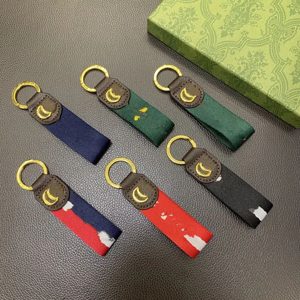 Classic Luxury Maxi Dragonne Key chain Buckle lovers Car Keychain Designer Handmade Leather Design Keychains Men Women Bag Pendant Accessories
Classic Luxury Maxi Dragonne Key chain Buckle lovers Car Keychain Designer Handmade Leather Design Keychains Men Women Bag Pendant Accessories