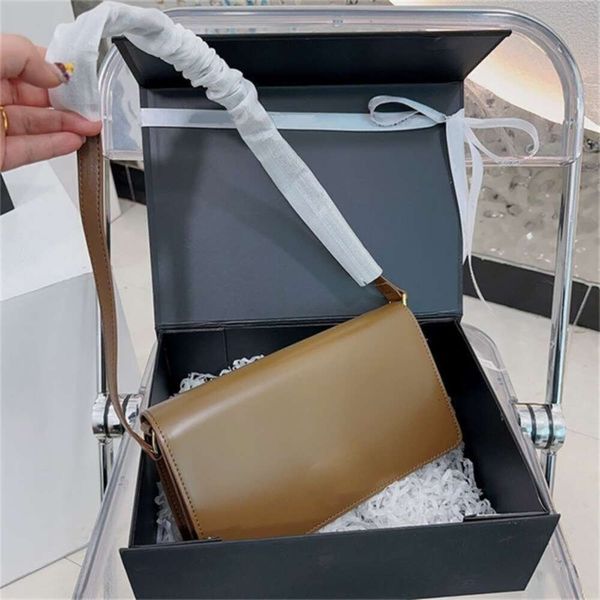 designer bag New Luxury Designer Cosmetic Bag Crossbody Flap Solid Color Durable Handbag Adjustable Belts One Shoulder Bags Womens Elegant Luxury Class, 2_color
designer bag New Luxury Designer Cosmetic Bag Crossbody Flap Solid Color Durable Handbag Adjustable Belts One Shoulder Bags Womens Elegant Luxury Class, 2_color