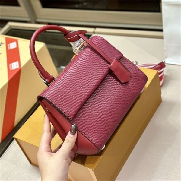 designer bag Classic Style Designer Bag Women Shoulder Lady Wave Handle Clutch Tote Grace Plain Color Soft Leather Louies Handbag Trend Brand Nylon Belts, 20x16cm
designer bag Classic Style Designer Bag Women Shoulder Lady Wave Handle Clutch Tote Grace Plain Color Soft Leather Louies Handbag Trend Brand Nylon Belts, 20x16cm