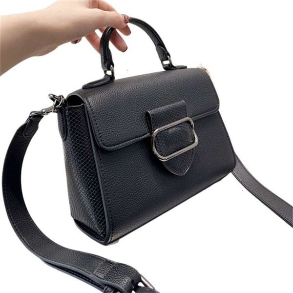 designer bag Hot Selling Designer Handbag Shoulder Bag soft Leather Fashion tabby Women classic pattern Cowhide Zipper flap High Capacity Belts Handle P, 421x15cm
designer bag Hot Selling Designer Handbag Shoulder Bag soft Leather Fashion tabby Women classic pattern Cowhide Zipper flap High Capacity Belts Handle P, 421x15cm