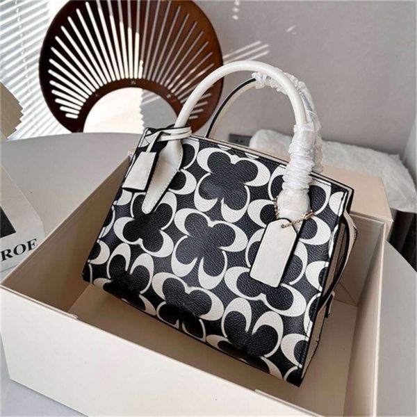 designer bag high quality designer fashion popular bag female trend handle everything andrea pillow bag printed shoulder crossbody bag handbag, 5 22x17cm
designer bag high quality designer fashion popular bag female trend handle everything andrea pillow bag printed shoulder crossbody bag handbag, 5 22x17cm