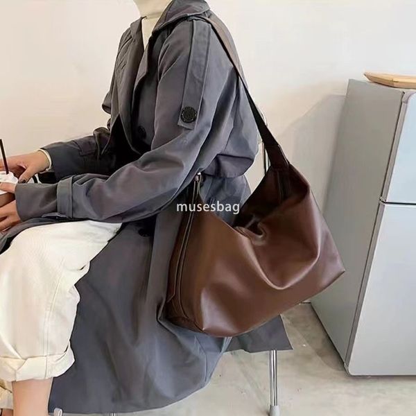 New high-capacity bags single shoulder diagonal cross Korean version women's bags popular cross-border foreign trade trend loose windbreaker outfit, Coffee
New high-capacity bags single shoulder diagonal cross Korean version women's bags popular cross-border foreign trade trend loose windbreaker outfit, Coffee