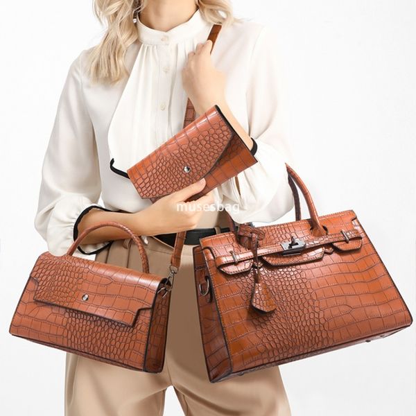 Designer Women High Quality Multi functional Autumn/Winter Handbag Fashionable Trendy Diagonal Straddle Bag Large Capacity Three Piece Set Mother Bag, Black
Designer Women High Quality Multi functional Autumn/Winter Handbag Fashionable Trendy Diagonal Straddle Bag Large Capacity Three Piece Set Mother Bag, Black