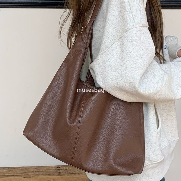 High Quality Women's Designer Large Capacity Korean Fashion Soft Leather Retro Multi functional Single Shoulder Underarm Bag Commuter Mother Child Tote Bag, Brown
High Quality Women's Designer Large Capacity Korean Fashion Soft Leather Retro Multi functional Single Shoulder Underarm Bag Commuter Mother Child Tote Bag, Brown
