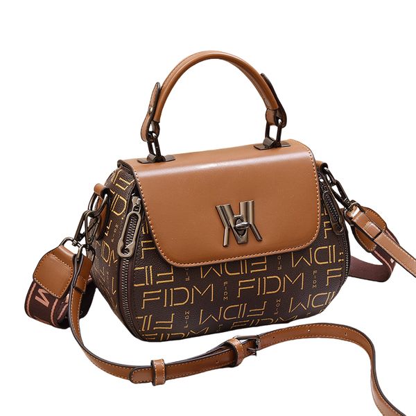 Factory sales leather shoulder bag sweet little fresh car stitching rhombus handbag personality round diamond buckle handbags retro brown printed backpack 0313, Blue
Factory sales leather shoulder bag sweet little fresh car stitching rhombus handbag personality round diamond buckle handbags retro brown printed backpack 0313, Blue