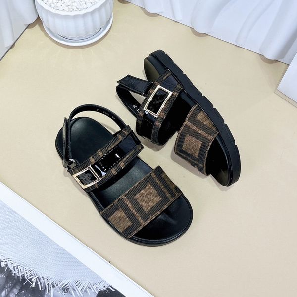 Summer kids shoes designer baby Sandals boy girl Slippers Fashion Kid shoes classic sandals, Brown
Summer kids shoes designer baby Sandals boy girl Slippers Fashion Kid shoes classic sandals, Brown