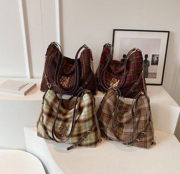 Wholesale factory ladies shoulder bags 6 colors retro plaid backpack winter popular plush handbag street trend color matching Crossbody bag 5002#, Nude
Wholesale factory ladies shoulder bags 6 colors retro plaid backpack winter popular plush handbag street trend color matching Crossbody bag 5002#, Nude
