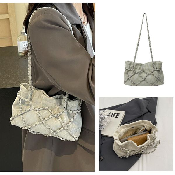 Factory wholesale women's shoulder bag 4 colors niche popular backpack simple Joker small fresh solid color leather handbag personalized fashion chain bag 21412#, Silver
Factory wholesale women's shoulder bag 4 colors niche popular backpack simple Joker small fresh solid color leather handbag personalized fashion chain bag 21412#, Silver