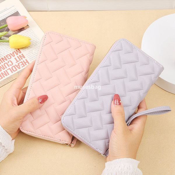 Korean women's high-end feeling new classic and practical large capacity wallet long lightweight multi card single zipper high-end hand-held bag wallet, Black
Korean women's high-end feeling new classic and practical large capacity wallet long lightweight multi card single zipper high-end hand-held bag wallet, Black