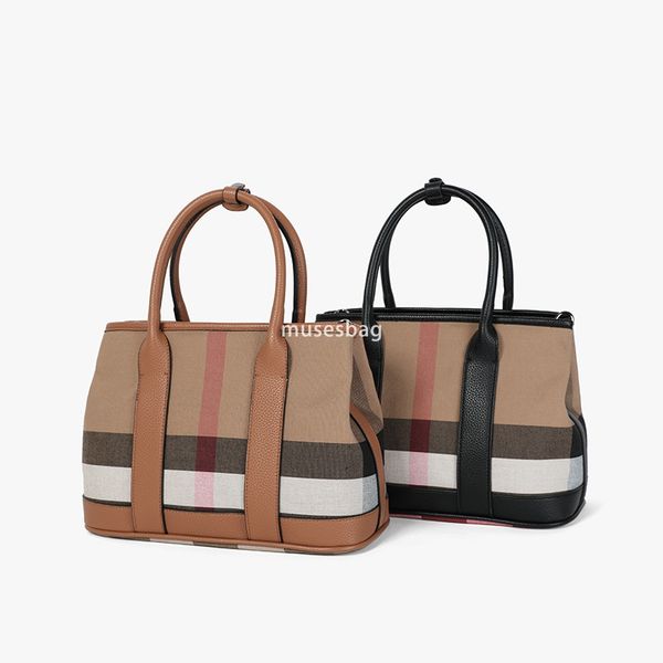 Urban minimalist and niche design canvas plaid bag women's new handbag large capacity versatile commuting bag one shoulder crossbody bag, Brown
Urban minimalist and niche design canvas plaid bag women's new handbag large capacity versatile commuting bag one shoulder crossbody bag, Brown