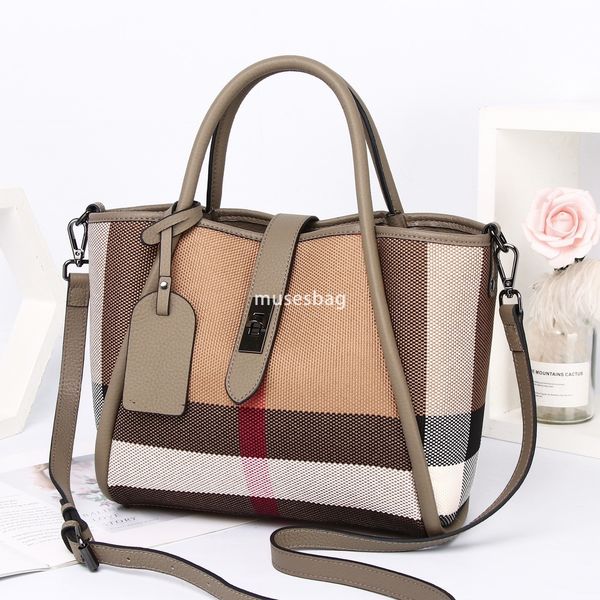 Crowdsourced design street trend contrasting color wing bag for women bag new trendy and trendy carrying plaid canvas bag large capacity cowhide handbag, Brown
Crowdsourced design street trend contrasting color wing bag for women bag new trendy and trendy carrying plaid canvas bag large capacity cowhide handbag, Brown