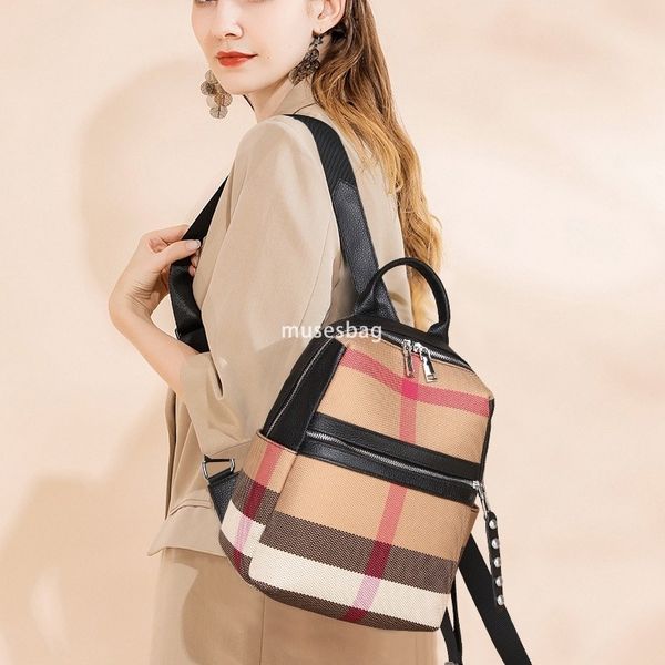 European and American retro niche design trend fashionable backpack women new canvas leather leisure travel backpack commuting student bag, Black
European and American retro niche design trend fashionable backpack women new canvas leather leisure travel backpack commuting student bag, Black