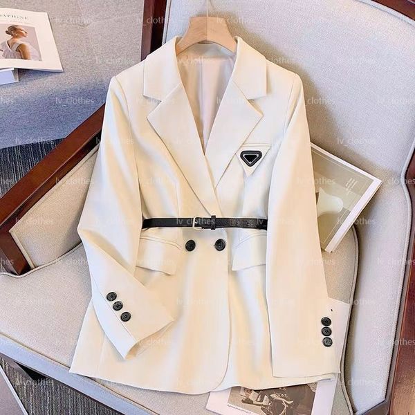 Designer tops women Jackets, short jackets, purple fashionable casual tops, beige suits, Motorcycle women' denim jacket with lapel and oversized clothing, 2colour
Designer tops women Jackets, short jackets, purple fashionable casual tops, beige suits, Motorcycle women' denim jacket with lapel and oversized clothing, 2colour