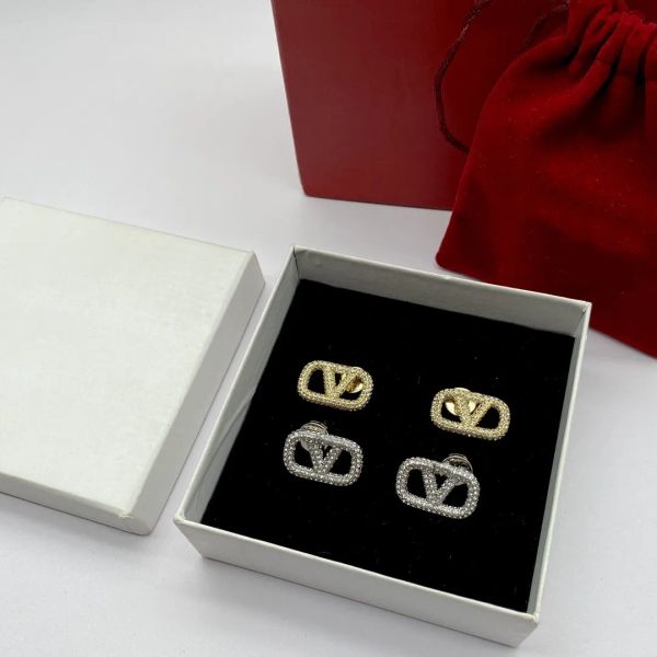 Earrings Designer Fashion Ear Stud Simple Crystal Earring for Womens Letter Full Diamond Earrings Brand Wedding Party Jewelry
Earrings Designer Fashion Ear Stud Simple Crystal Earring for Womens Letter Full Diamond Earrings Brand Wedding Party Jewelry