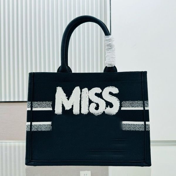miss tote bag lady famous designer Bags cool practical Large capacity plain cross body shoulder handbags great coin pursecasual square canvas Pearl garbage bag, Purple
miss tote bag lady famous designer Bags cool practical Large capacity plain cross body shoulder handbags great coin pursecasual square canvas Pearl garbage bag, Purple