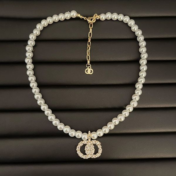 Charm Womens Pendant Designer Brand Love Gold Plated Classic Gift Pearl Necklace New Autumn Vintage Design Gifts Jewelry
Charm Womens Pendant Designer Brand Love Gold Plated Classic Gift Pearl Necklace New Autumn Vintage Design Gifts Jewelry