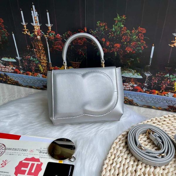 2024 Designer Tote Bag women bag bags Leopard print Patent leather Luxury Crossbody Bag Luxury Leather Shoulder Bag Multi-purpose hand bill shoulder diagonal span, G10
2024 Designer Tote Bag women bag bags Leopard print Patent leather Luxury Crossbody Bag Luxury Leather Shoulder Bag Multi-purpose hand bill shoulder diagonal span, G10
