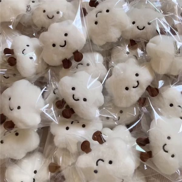 Key Rings Pendant Small Accessory Plush Cloud Doll Chain Keychain Super Cute Doll Backpack Student Super Cute Accessory
Key Rings Pendant Small Accessory Plush Cloud Doll Chain Keychain Super Cute Doll Backpack Student Super Cute Accessory