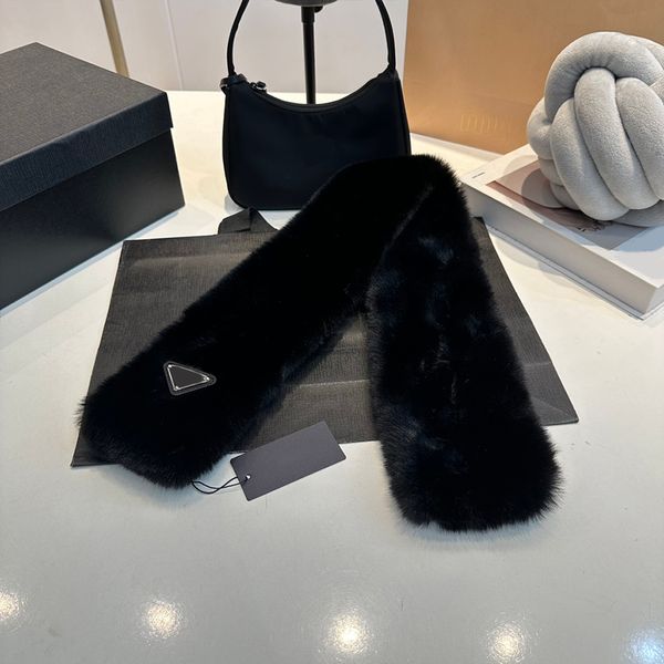 Fashion Scarf Designer Scarfs Scarves Silk Shawl Letter Reversible Design for Man Women Cashmere 4 Color Top Quality
Fashion Scarf Designer Scarfs Scarves Silk Shawl Letter Reversible Design for Man Women Cashmere 4 Color Top Quality