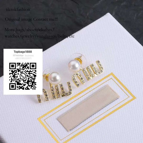 Golden brand Pearl rhie for women party gifts ladies earrings designer jewelry tiktokfashion
Golden brand Pearl rhie for women party gifts ladies earrings designer jewelry tiktokfashion