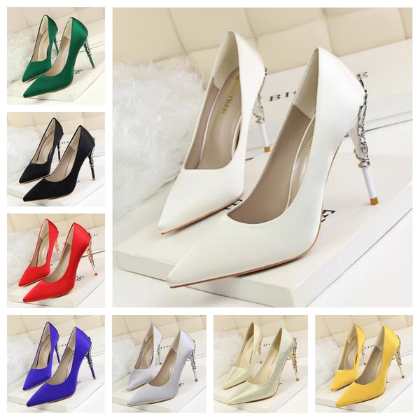 Womens Slingbacks Dress Shoes Designer Stiletto Heels 8cm Lambskin Sandals Camellia Flower Wedding Shoe Lady For Party Leisure Shoe Classic Peach Black Casual Shoe, Ivory
Womens Slingbacks Dress Shoes Designer Stiletto Heels 8cm Lambskin Sandals Camellia Flower Wedding Shoe Lady For Party Leisure Shoe Classic Peach Black Casual Shoe, Ivory