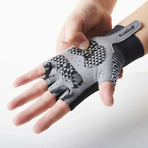 outdoor 2026 New New Arrival Summer Sports Sunscreen Breathable Sweat Absorbent Half Finger Bicycle For Mens And Womens Cycling Gloves
