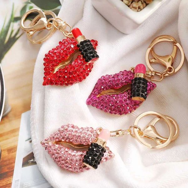 Keychains Lanyards dripping alloy Chaveiro fashionable lipstick and lipstick with rhinestone set key chain Womens stainless steel key ring BFP2410217 PTP1
Keychains Lanyards dripping alloy Chaveiro fashionable lipstick and lipstick with rhinestone set key chain Womens stainless steel key ring BFP2410217 PTP1