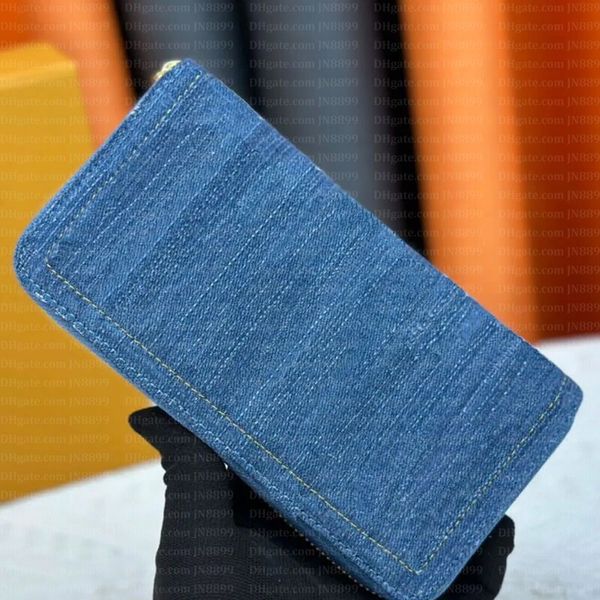 Designer Wallet Fas…