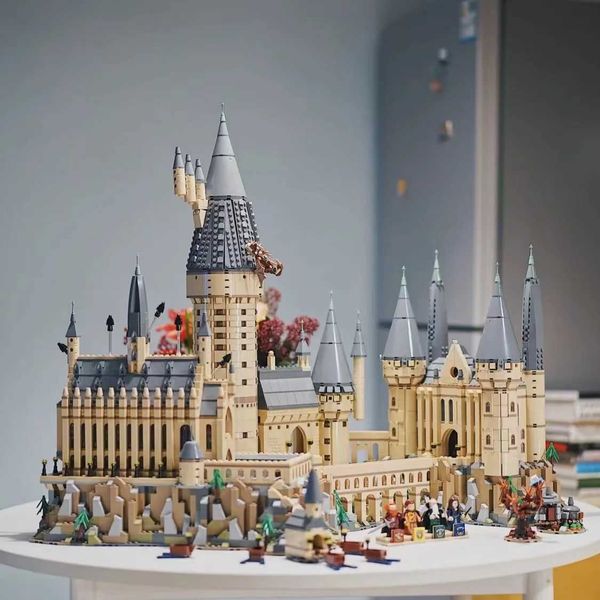 Movie Magic School Building Blocks Set: Compatible with Bricks, 2024 Christmas Gift, Multicolor
Movie Magic School Building Blocks Set: Compatible with Bricks, 2024 Christmas Gift, Multicolor