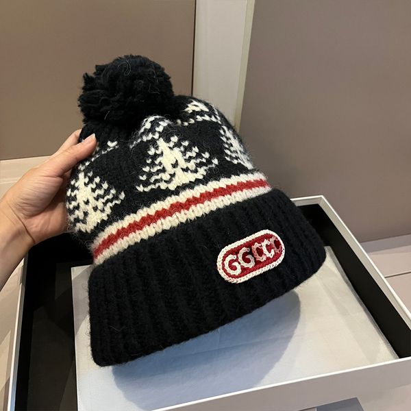 Fashion Designer Knitted Hat For Winter Outdoor Warmth Multifunctional Men And Women Winter Knitted Hats Retro Casual Classic Letter Knitted, C1
Fashion Designer Knitted Hat For Winter Outdoor Warmth Multifunctional Men And Women Winter Knitted Hats Retro Casual Classic Letter Knitted, C1