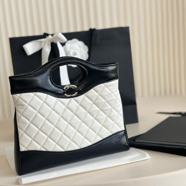 Designer Women Fashion Bags Clutch Bags Metallic Diamond Patterned Leather Paint Elegant style Dinner 9.45 * 8.66 Inches, Brown
Designer Women Fashion Bags Clutch Bags Metallic Diamond Patterned Leather Paint Elegant style Dinner 9.45 * 8.66 Inches, Brown
