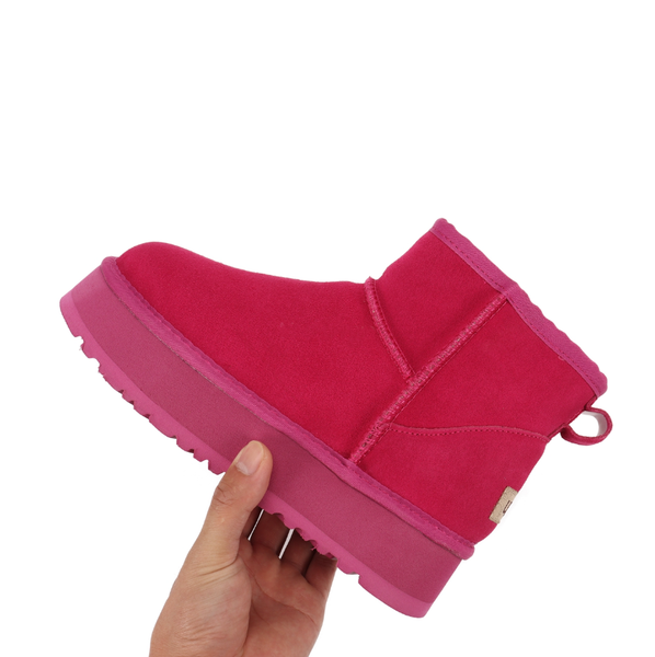 Thick-soled snow bootses New Australia Wool ankle designer boots fashion brand Fur one-piece warm shoes 5854, Black
Thick-soled snow bootses New Australia Wool ankle designer boots fashion brand Fur one-piece warm shoes 5854, Black