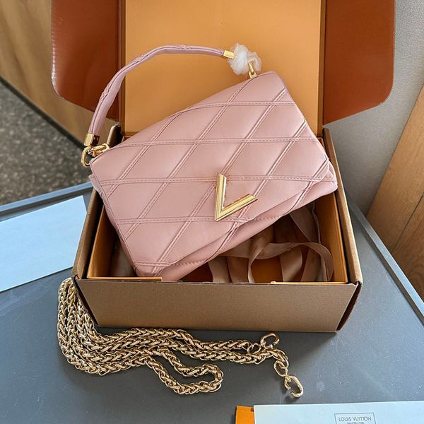 Designer Ladies Fashion Rhomb Chain Shoulder Bag 23cm Leather Beveled Gold Hardware Metal Turnbuckle Luxury Chain Crossbody Bag Makeup Bag Dinner Bag, Navy
Designer Ladies Fashion Rhomb Chain Shoulder Bag 23cm Leather Beveled Gold Hardware Metal Turnbuckle Luxury Chain Crossbody Bag Makeup Bag Dinner Bag, Navy