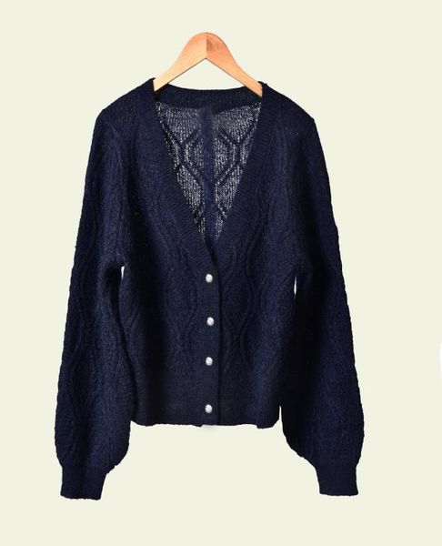 2019 fall winter long sleeve v neck blue white pure color mohair knitted buttons cardigans sweater sweaters women fashion sweater7684259, White;black
2019 fall winter long sleeve v neck blue white pure color mohair knitted buttons cardigans sweater sweaters women fashion sweater7684259, White;black
