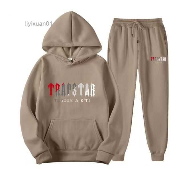 tracksuit trapstars brand printed sportswear men's t shirts 16 colors warm two pieces set loose hoodie sweatshirt pants jogging sweate, Black
tracksuit trapstars brand printed sportswear men's t shirts 16 colors warm two pieces set loose hoodie sweatshirt pants jogging sweate, Black