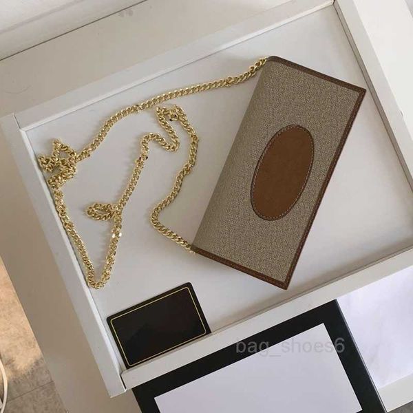 classic gold belt long purse flap women's mini bag luxury designer short purse gift men's leather card holder stylish women's, Red;black
classic gold belt long purse flap women's mini bag luxury designer short purse gift men's leather card holder stylish women's, Red;black