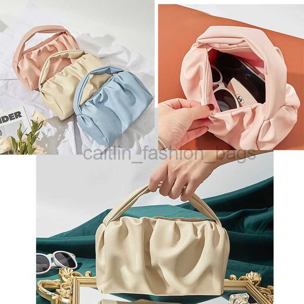 totes textured solid color makeup makeup bag cloud women's hand trend fashion travel organizer caitlin_fashion_ bags
totes textured solid color makeup makeup bag cloud women's hand trend fashion travel organizer caitlin_fashion_ bags