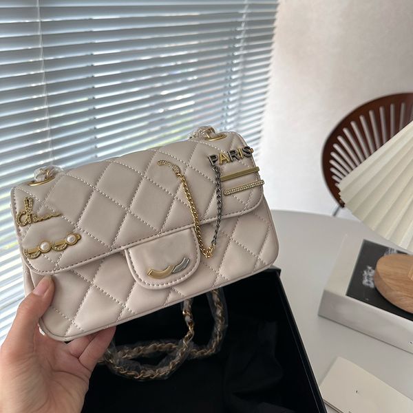 designer womens shoulder bag leather diamond pearl jewelry hardware metal buckle luxury handbag matelasse chain diagonal shoulder pocket red
designer womens shoulder bag leather diamond pearl jewelry hardware metal buckle luxury handbag matelasse chain diagonal shoulder pocket red