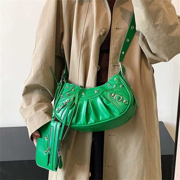 new half moon netizens same heavy locomotive fashion trend one shoulder crossbody bag 50% off outlet store
new half moon netizens same heavy locomotive fashion trend one shoulder crossbody bag 50% off outlet store