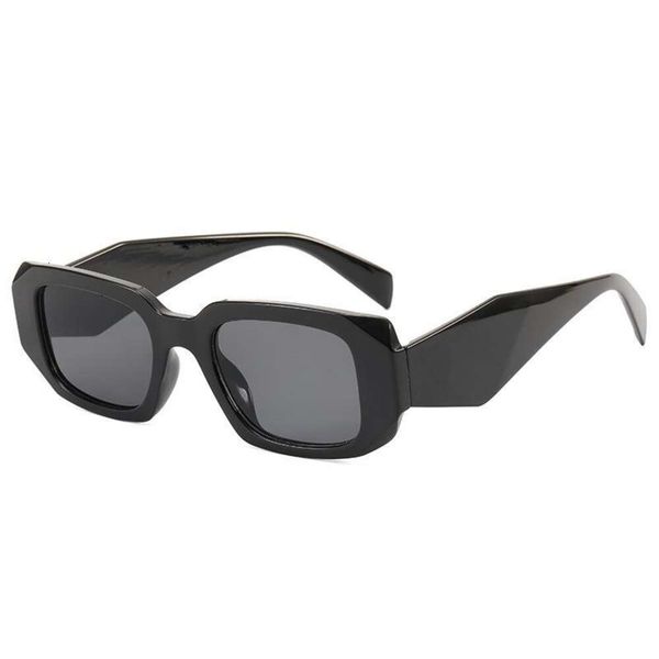 womens sunglasses fashioned driving glasses trendy big rimmed travelling casual factory sell, White;black
womens sunglasses fashioned driving glasses trendy big rimmed travelling casual factory sell, White;black