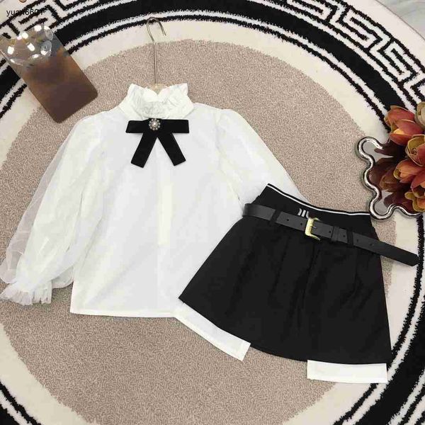 luxury designer baby autumn sets girls dress suits size 100-150 cm 2pcs exquisite small stand collar shirt and fake two half skirts aug30, White
luxury designer baby autumn sets girls dress suits size 100-150 cm 2pcs exquisite small stand collar shirt and fake two half skirts aug30, White