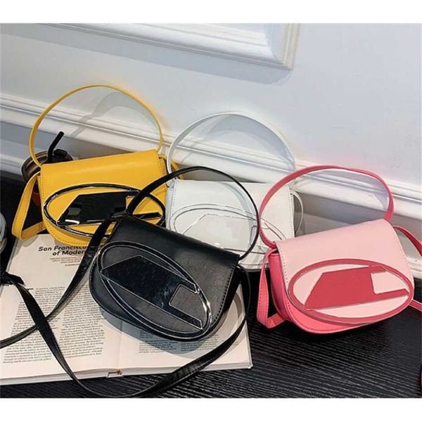 half moon fashion women shoulder bags design stylish chic underarm bag 2023 new tote handbags purse 50% off wholesale
half moon fashion women shoulder bags design stylish chic underarm bag 2023 new tote handbags purse 50% off wholesale