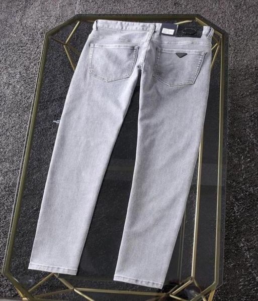 2021 mens jeans classic fashion brand hiphop denim pants summer zipper high washing fabric soft elastic letter emble32887675, Blue
2021 mens jeans classic fashion brand hiphop denim pants summer zipper high washing fabric soft elastic letter emble32887675, Blue