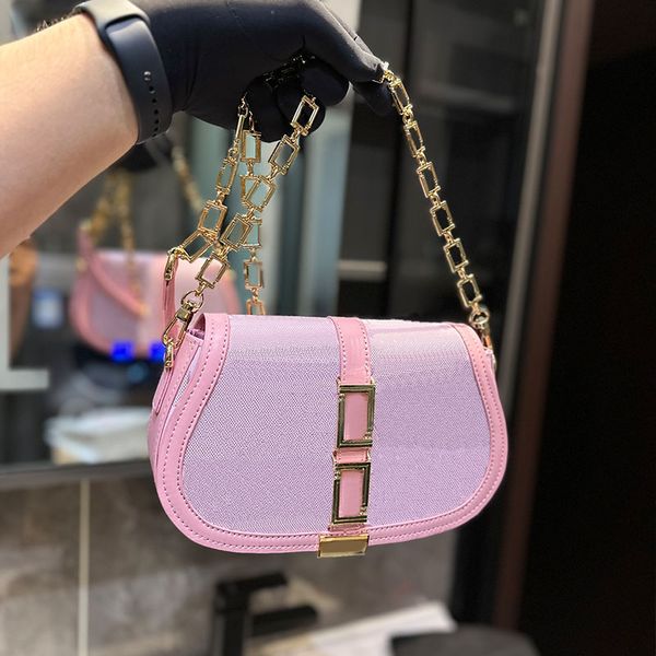 chain flap cross body bag handbags fashion shoulder bags canvas letter printing metal hardware magnetic buckle removable leather strap clutc
chain flap cross body bag handbags fashion shoulder bags canvas letter printing metal hardware magnetic buckle removable leather strap clutc