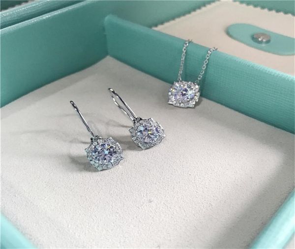 korean style diamond dangle earring original 925 sterling silver jewelry party wedding drop earrings for women bridal fine gift6423801, Golden;silver
korean style diamond dangle earring original 925 sterling silver jewelry party wedding drop earrings for women bridal fine gift6423801, Golden;silver