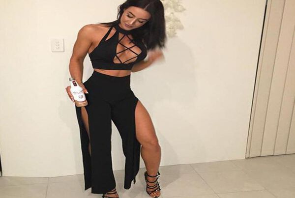 women two pieces set turtleneck sleeveless hollow out crop high waist split pant fashion sets party clubwear for ladies c8268348, White
women two pieces set turtleneck sleeveless hollow out crop high waist split pant fashion sets party clubwear for ladies c8268348, White