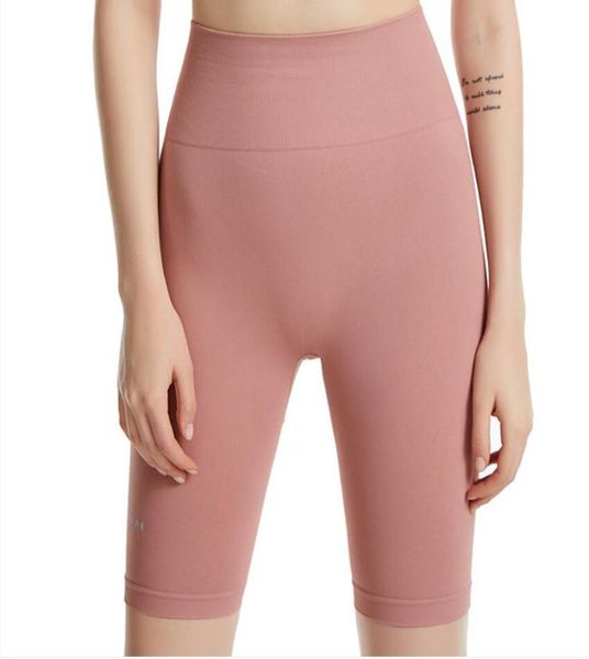 2021 women039s elastic hiplifting fitness seamless fivepoint pants yoga sports shorts1404378, Black;white
2021 women039s elastic hiplifting fitness seamless fivepoint pants yoga sports shorts1404378, Black;white