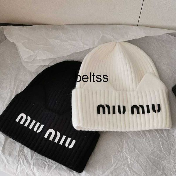 knitted hat autumn and winter sweet wool hat women's new baotou cold hat outdoor cold ear protection hat, Blue;gray
knitted hat autumn and winter sweet wool hat women's new baotou cold hat outdoor cold ear protection hat, Blue;gray